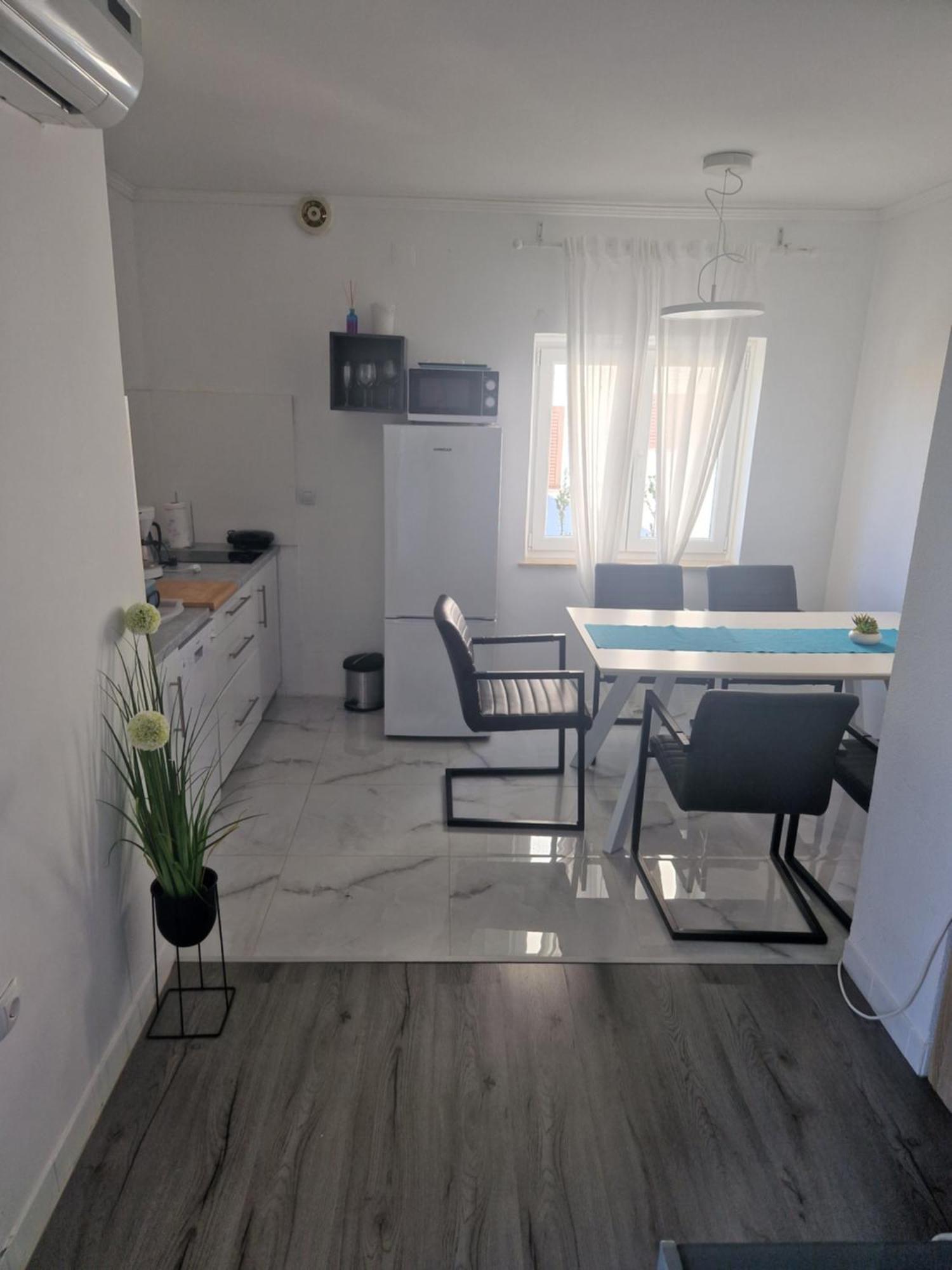 Apartments Skandi1 Малинска Экстерьер фото